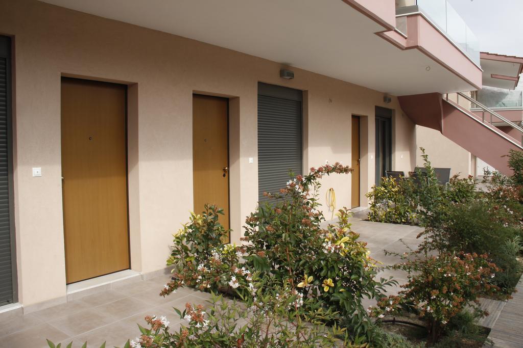 Polychrono Apartments 外观 照片